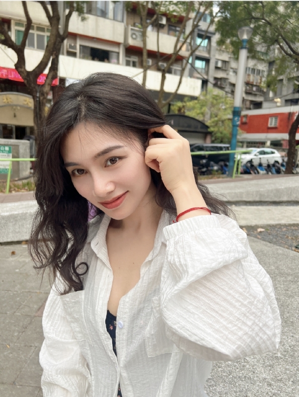韵韵的第一张照片--台中王婆说媒